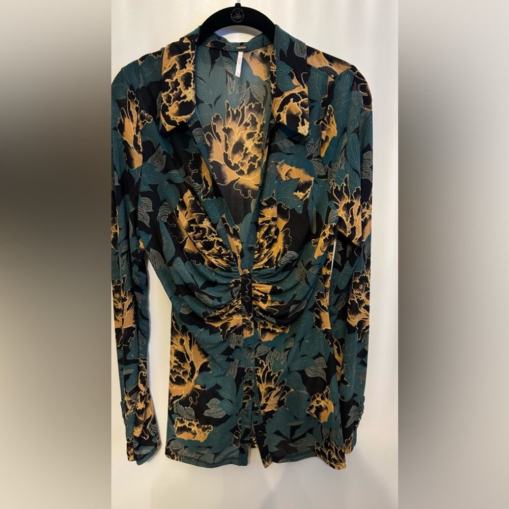Free People Lucky Shirtee, xl blouse. Slightly sheer, very comfortable.